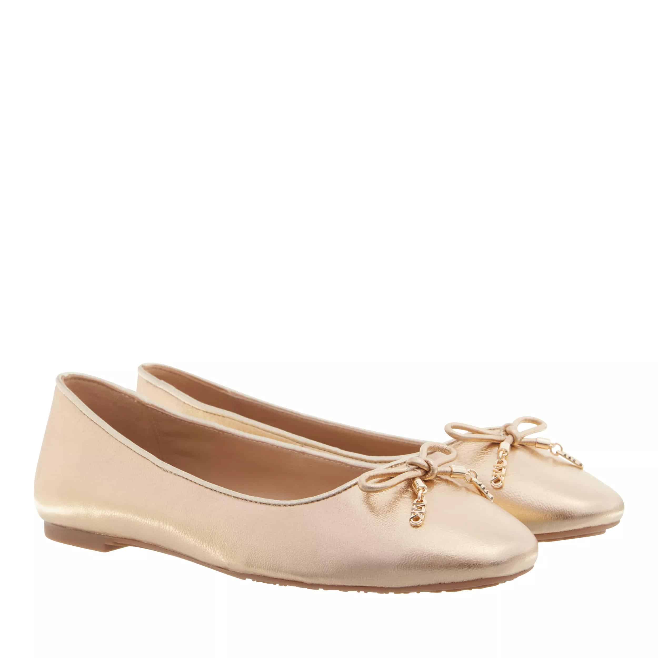 Michael Kors Loafers & ballerina schoenen - Nori Flat in goud